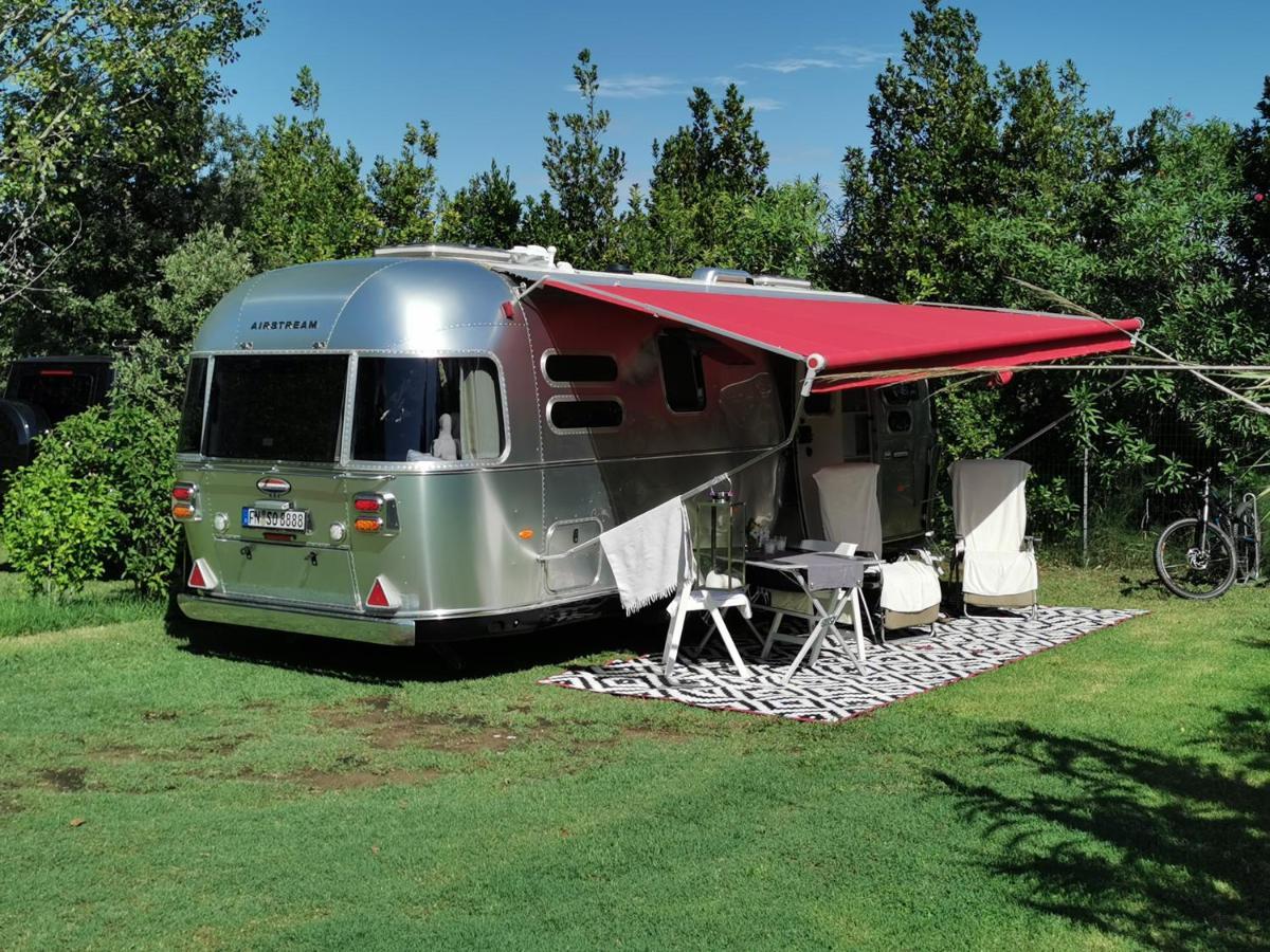 Bnatural Glamping Naturista/Nudista باراتي المظهر الخارجي الصورة