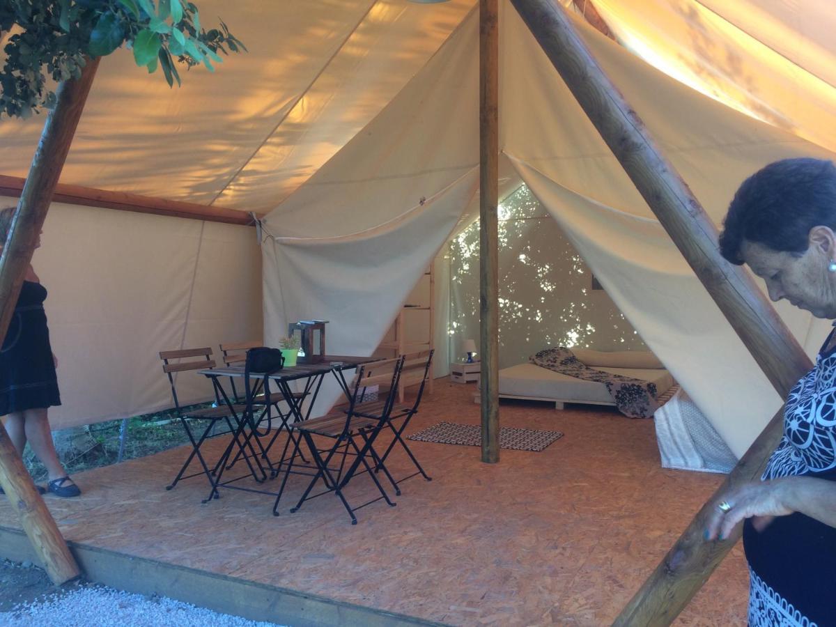 Bnatural Glamping Naturista/Nudista باراتي المظهر الخارجي الصورة